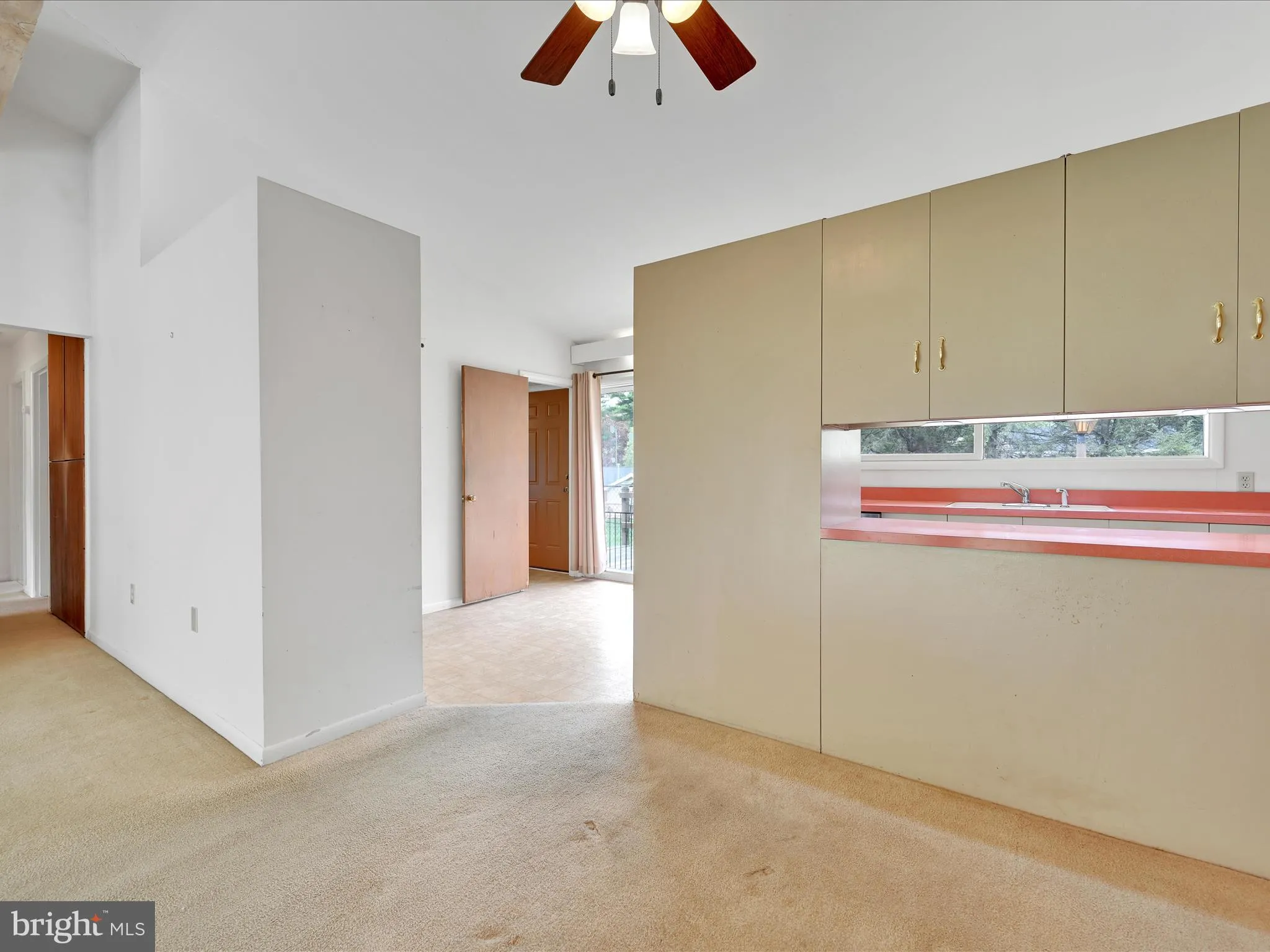 Lancaster, Pennsylvania 17601, United States, 3 Bedrooms Bedrooms, ,2 BathroomsBathrooms,Residential,Pending,118084