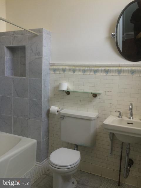 BOLTON HILL HISTORIC DISTRICT - Residential Lease