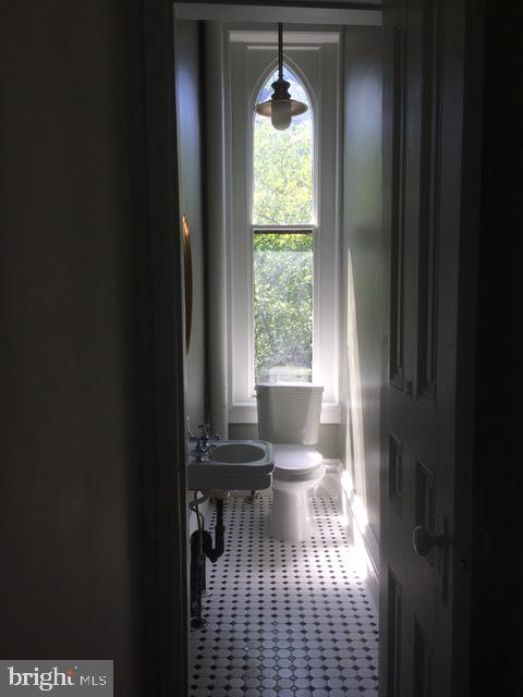 BOLTON HILL HISTORIC DISTRICT - Residential Lease