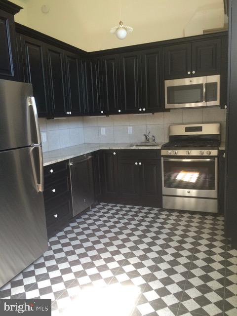 BOLTON HILL HISTORIC DISTRICT - Residential Lease