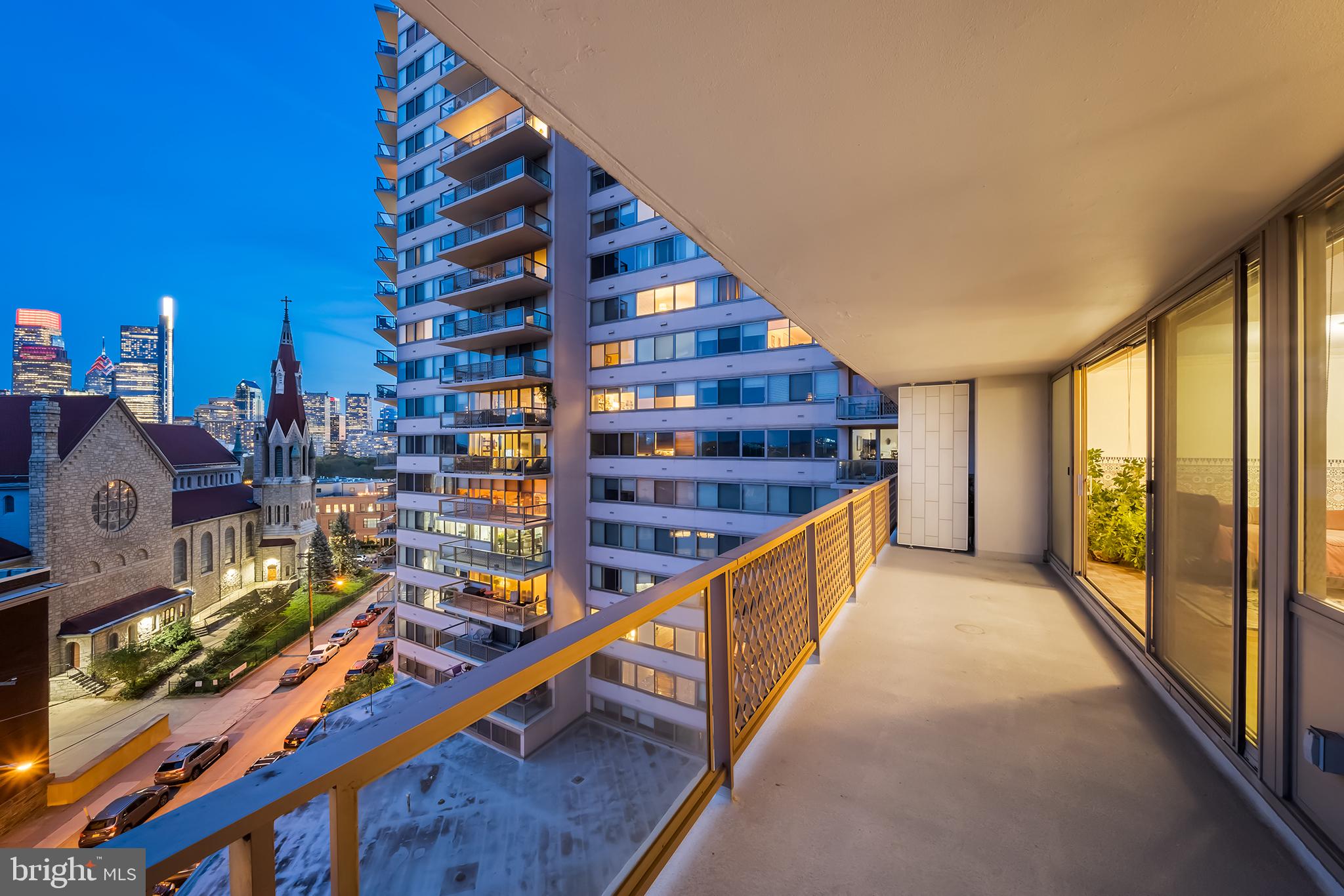 ART MUSEUM AREA - Residential