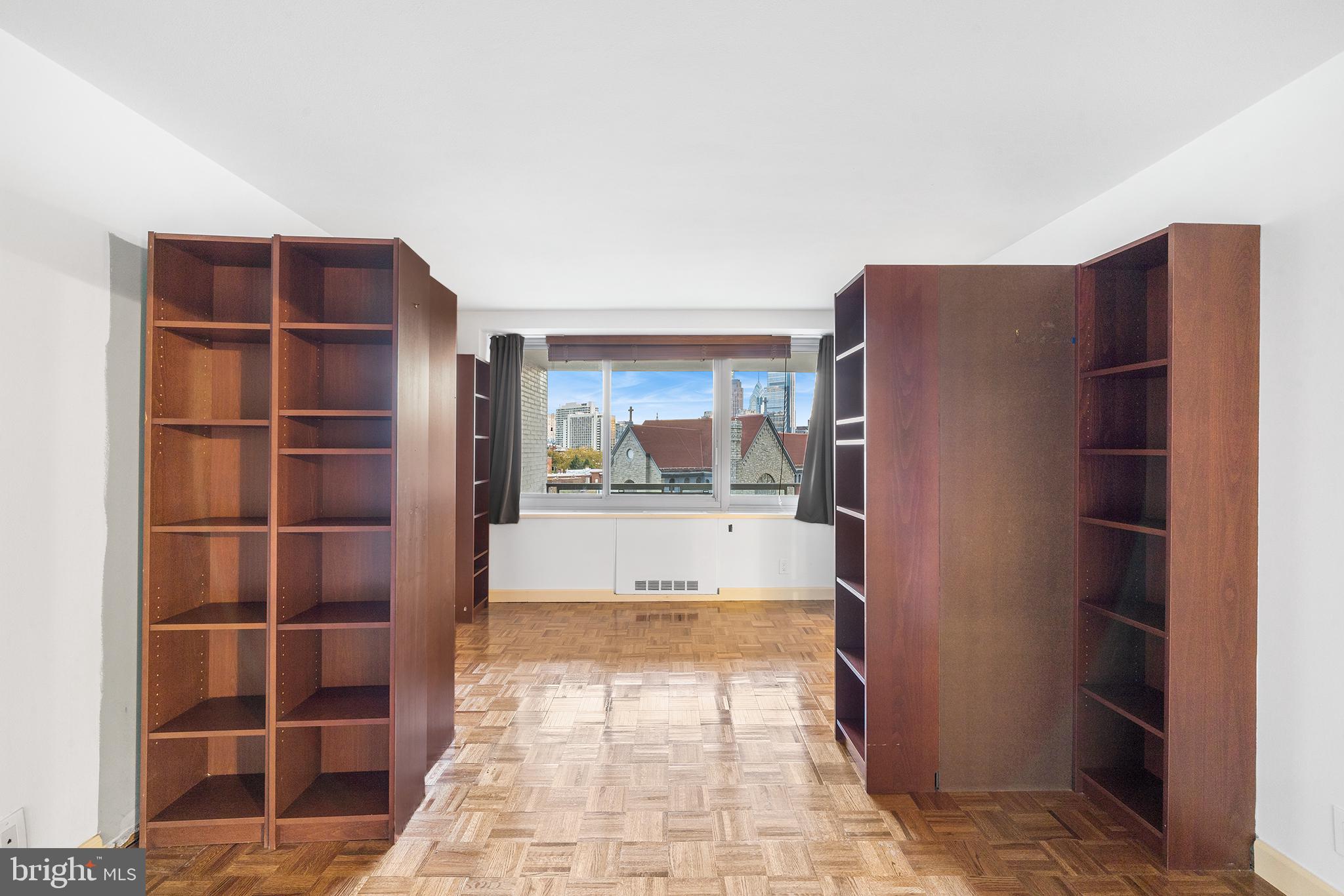 ART MUSEUM AREA - Residential