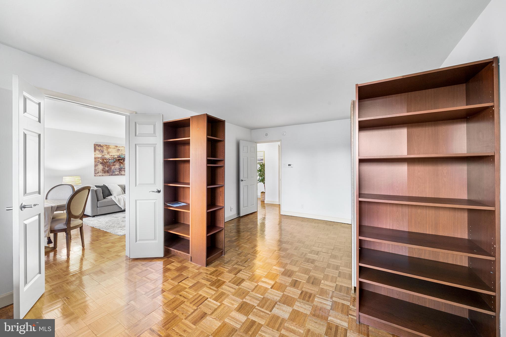 ART MUSEUM AREA - Residential