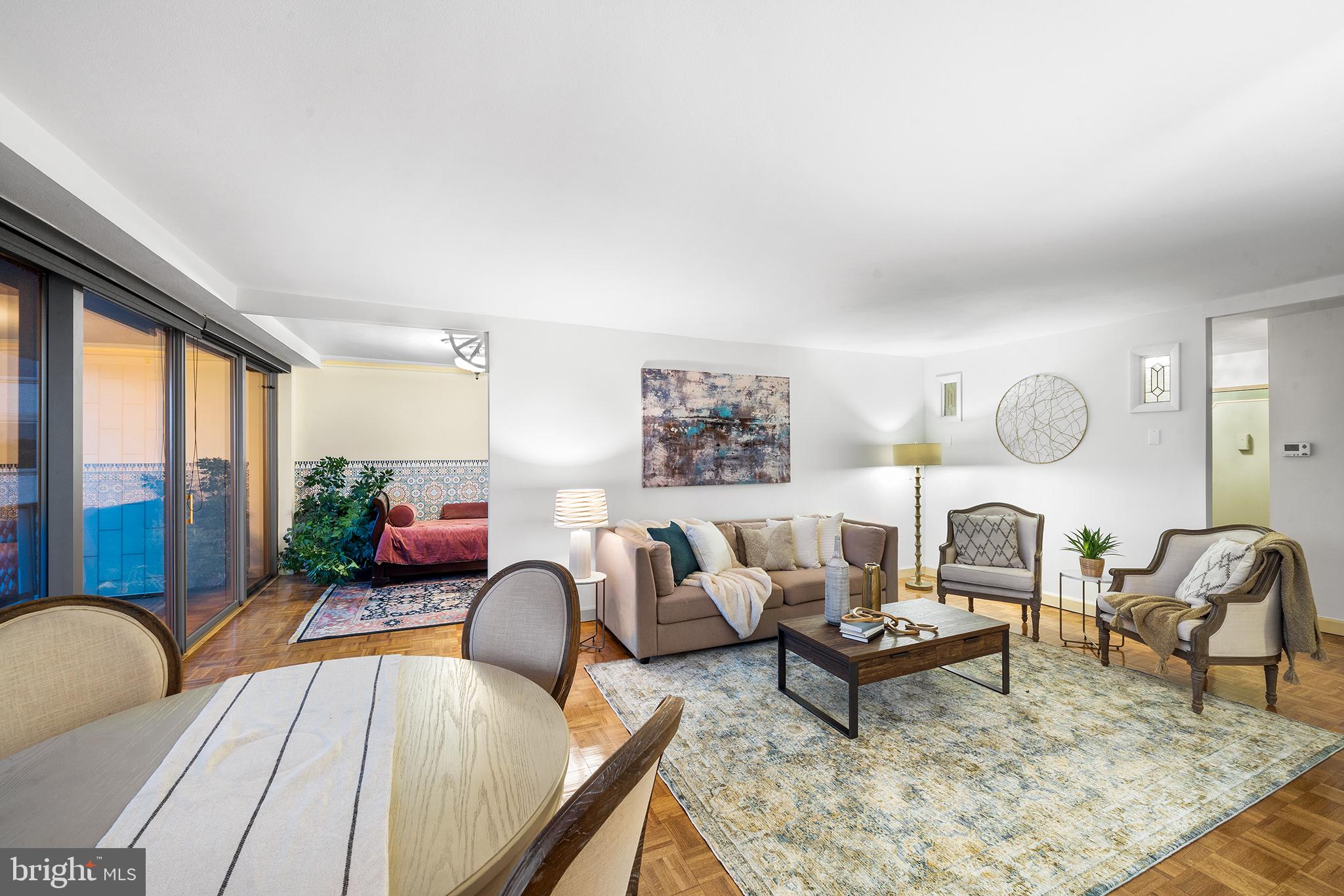 ART MUSEUM AREA - Residential