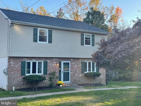 32 JONES AVENUE FLOURTOWN PA 19031