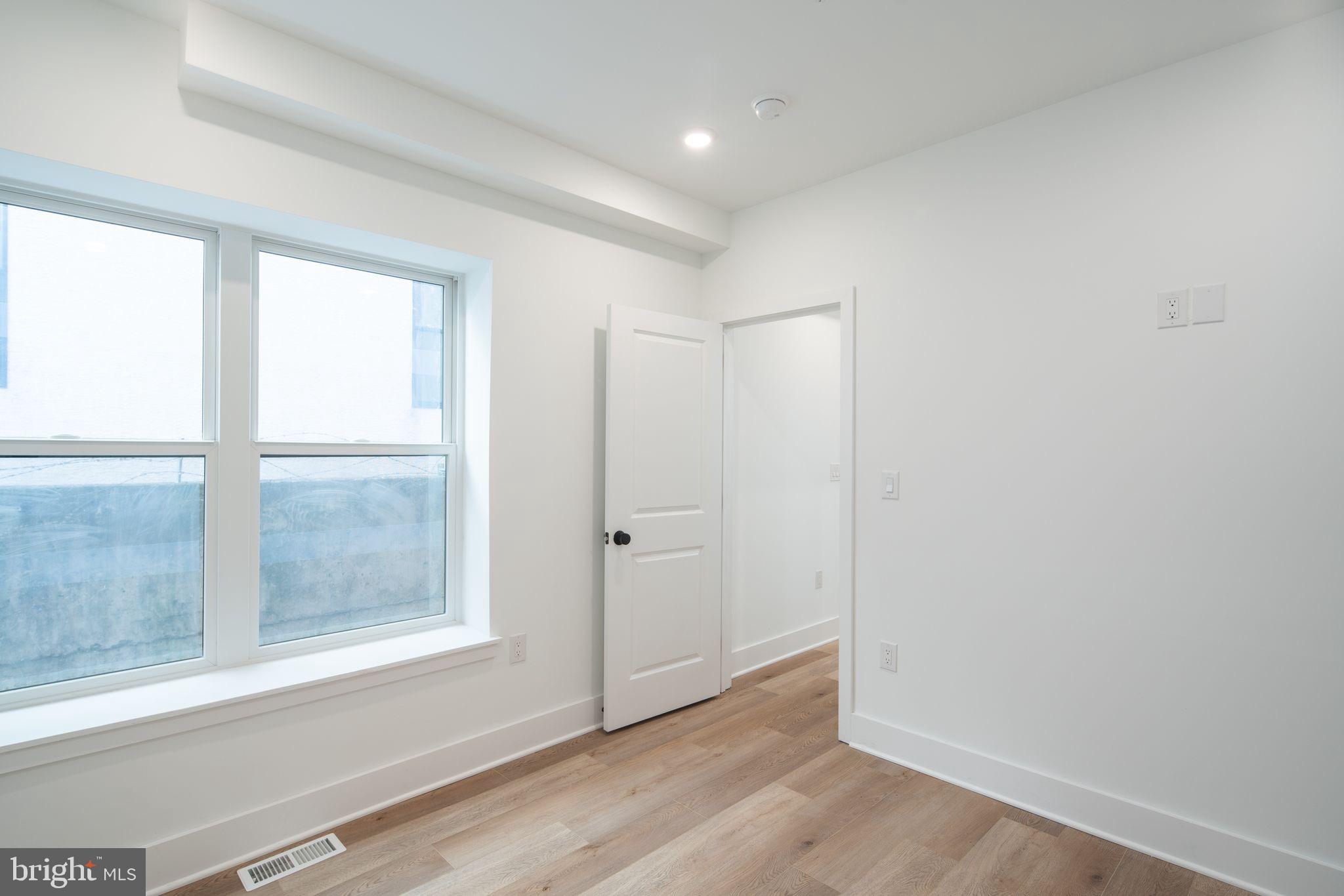 FRANCISVILLE - Residential Lease