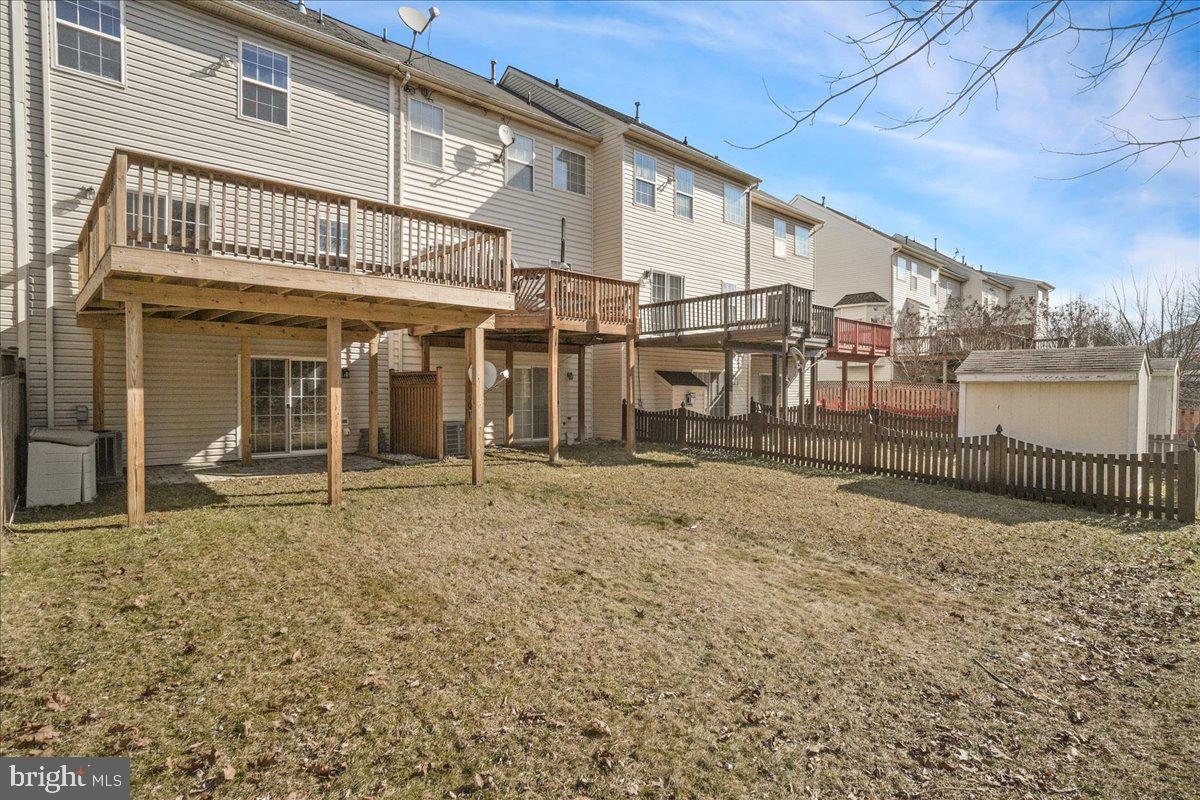 TWIN ARCH CROSSING - Residential