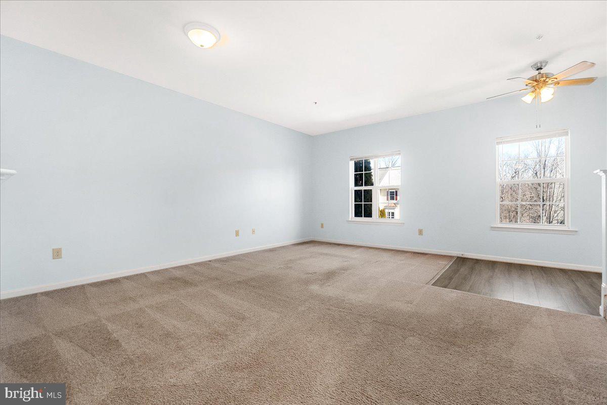 TWIN ARCH CROSSING - Residential