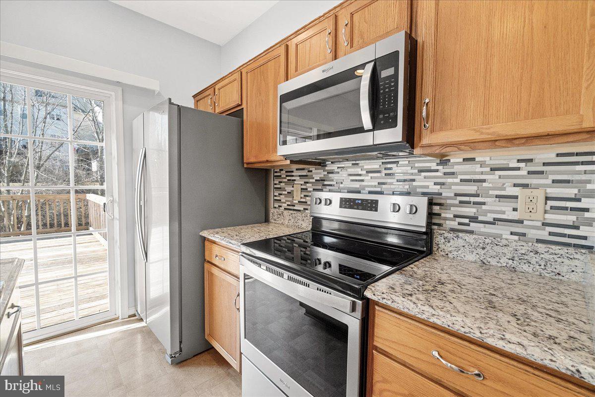 TWIN ARCH CROSSING - Residential