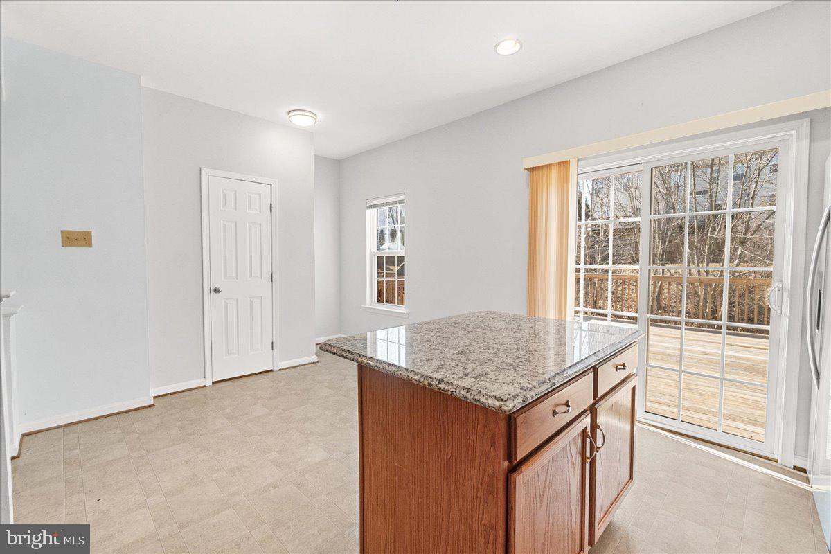 TWIN ARCH CROSSING - Residential