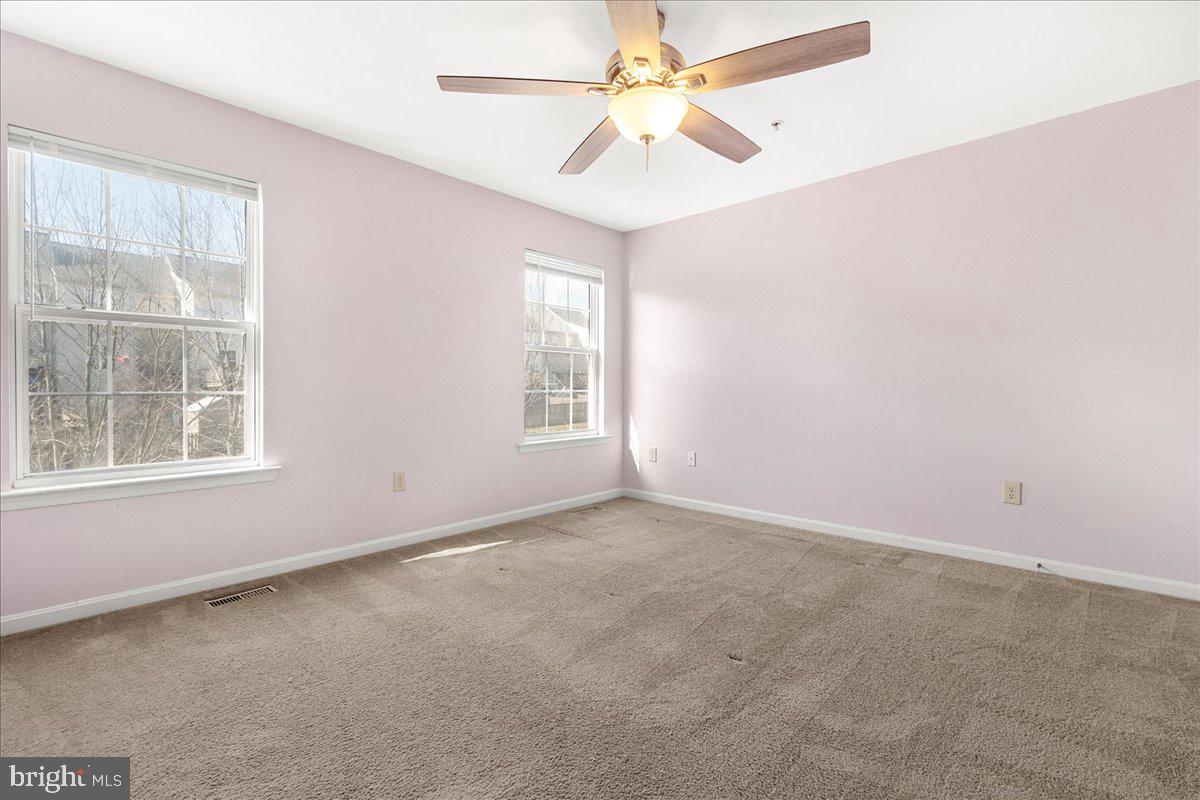 TWIN ARCH CROSSING - Residential