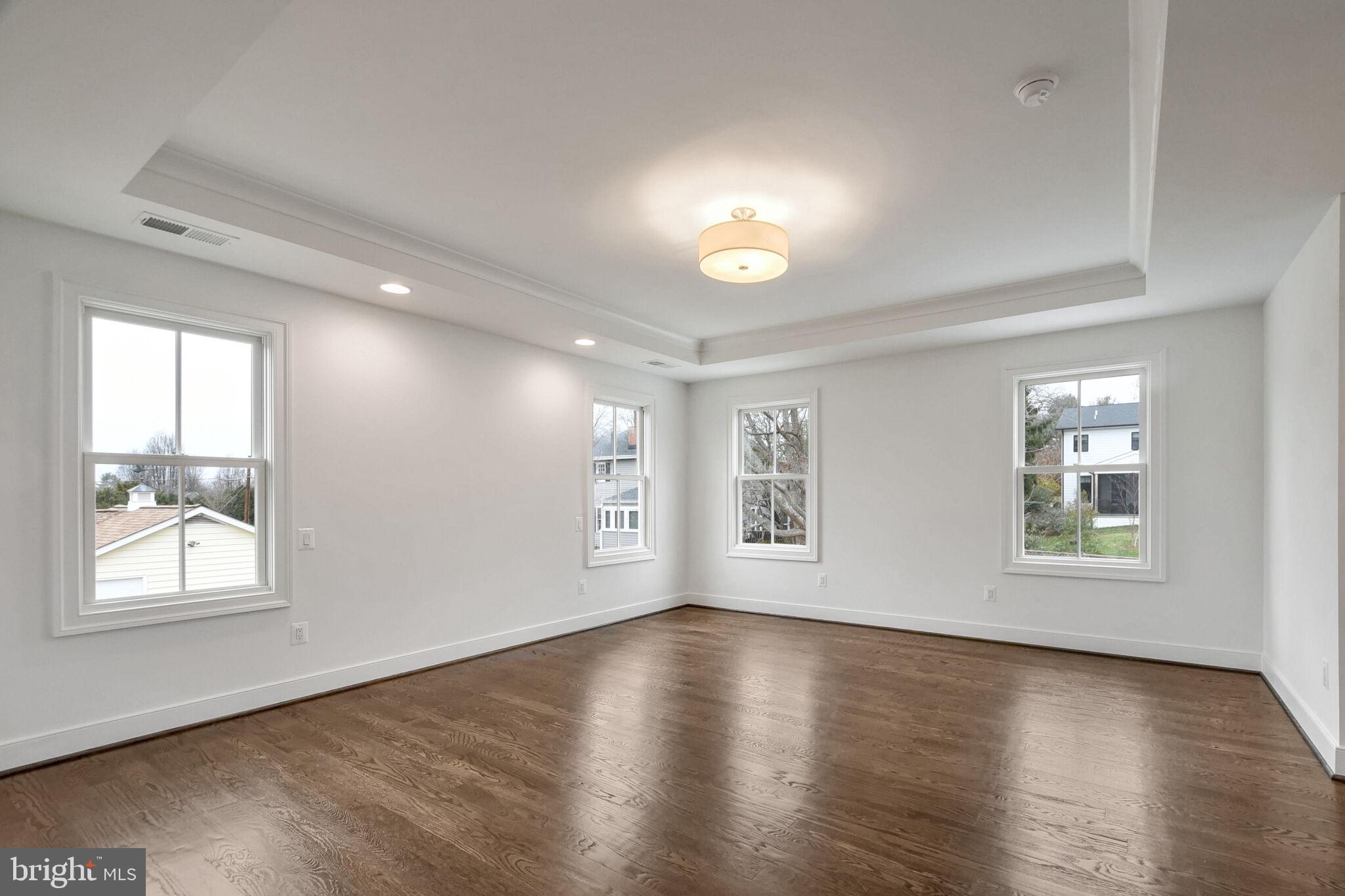 RIDGEVIEW - Residential