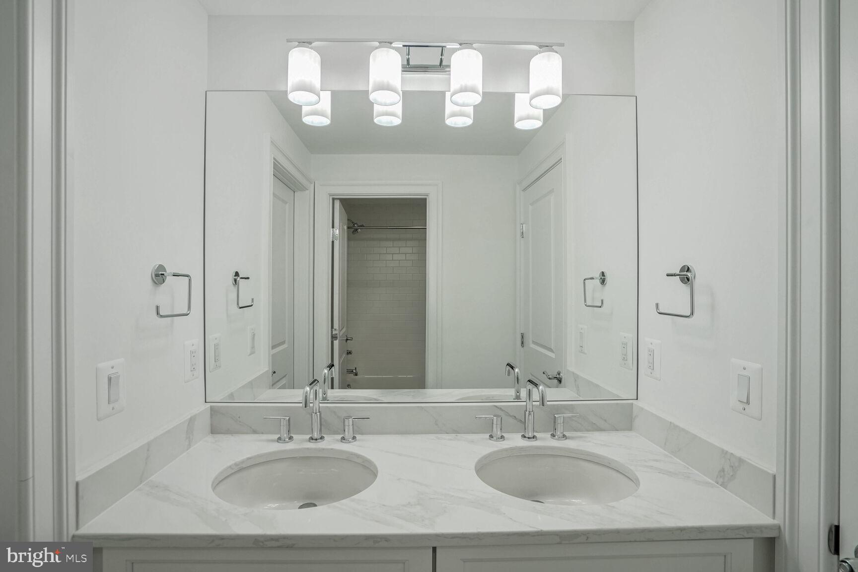 RIDGEVIEW - Residential