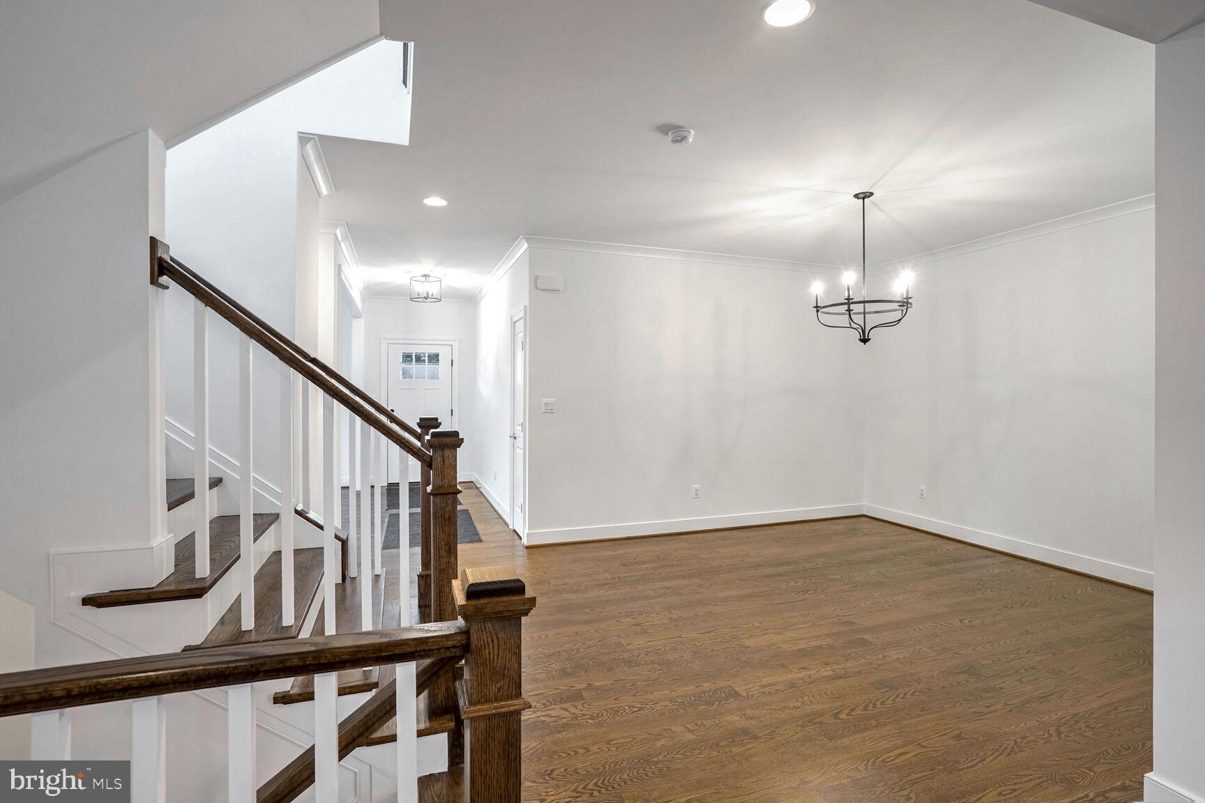 RIDGEVIEW - Residential