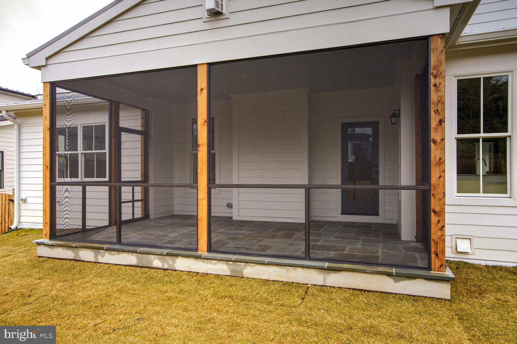 RIDGEVIEW - Residential