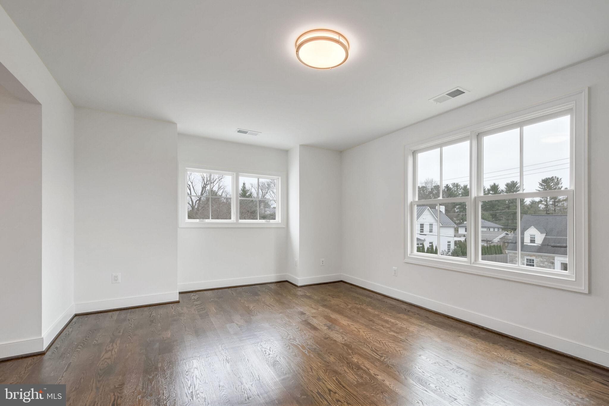 RIDGEVIEW - Residential