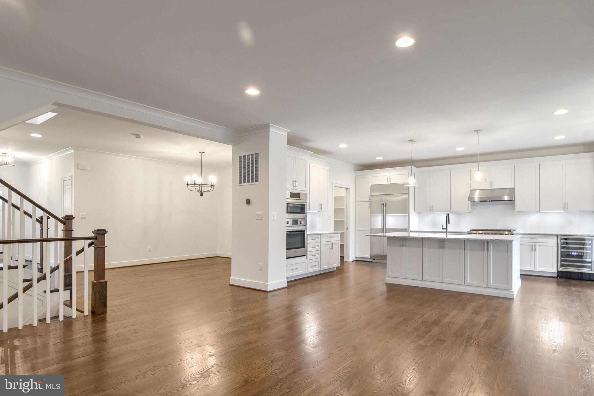 RIDGEVIEW - Residential