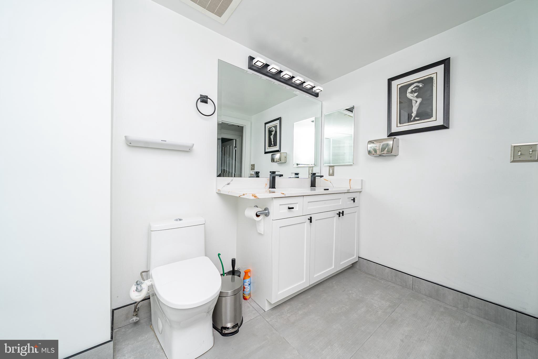 GALLERY PLACE - Residential Lease