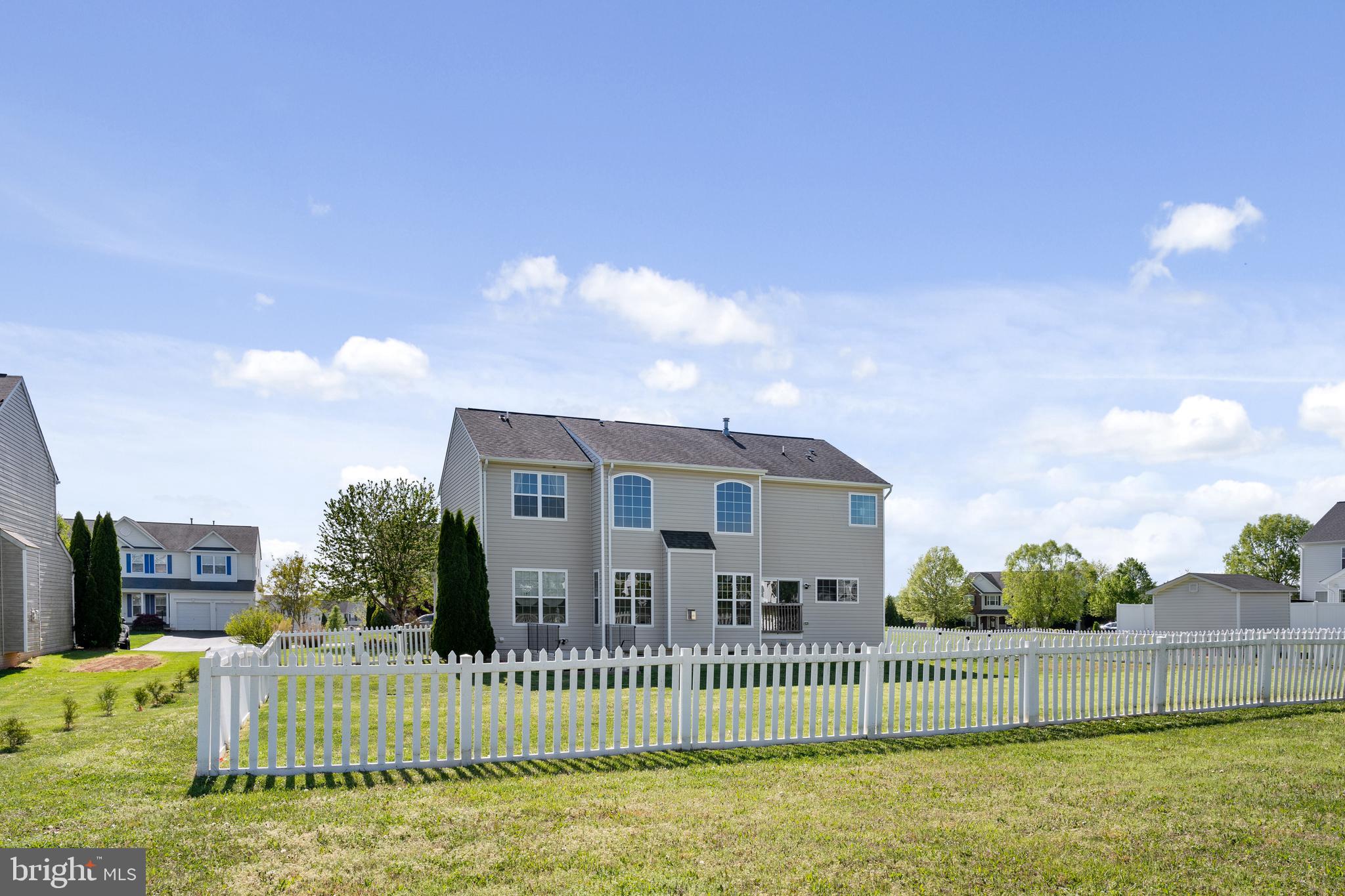 NORTH RIDGE ESTATES - Residential