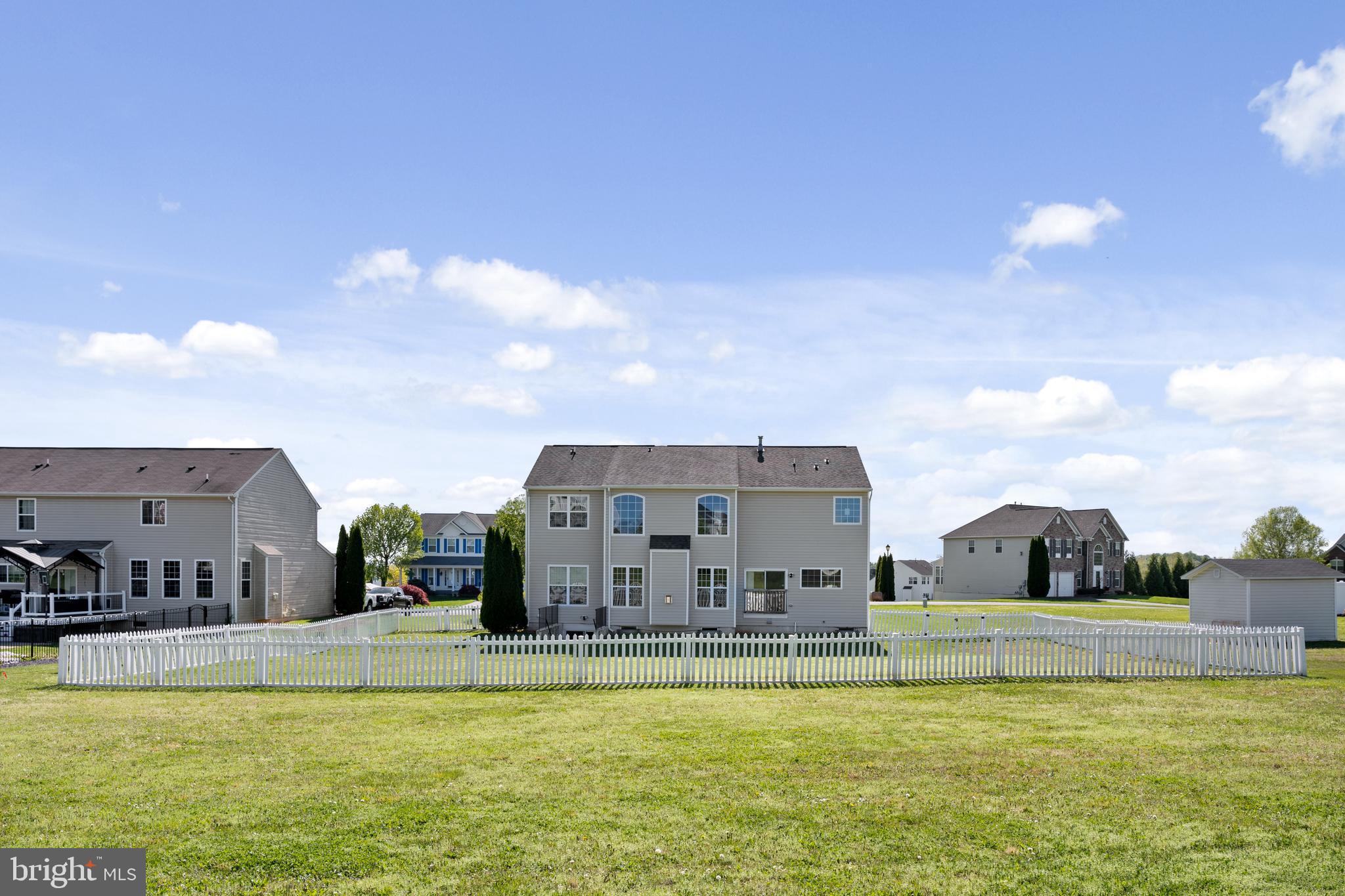 NORTH RIDGE ESTATES - Residential