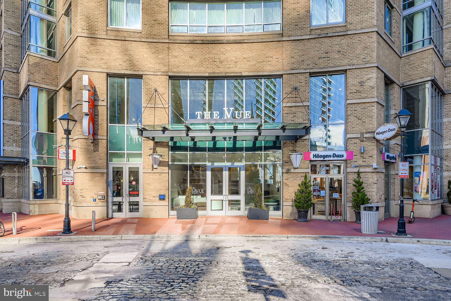 HARBOR EAST - Residential