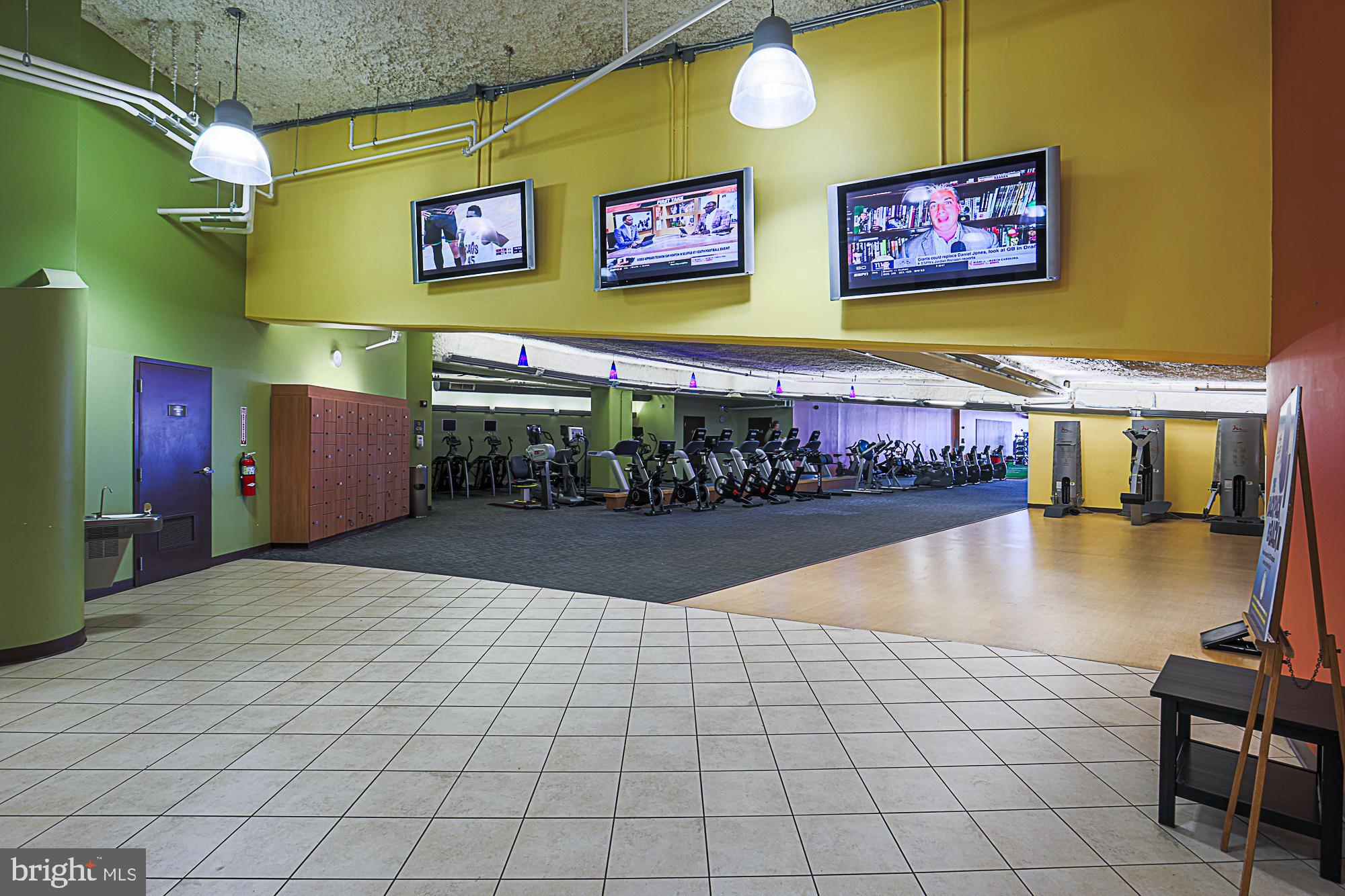 HARBOR EAST - Residential