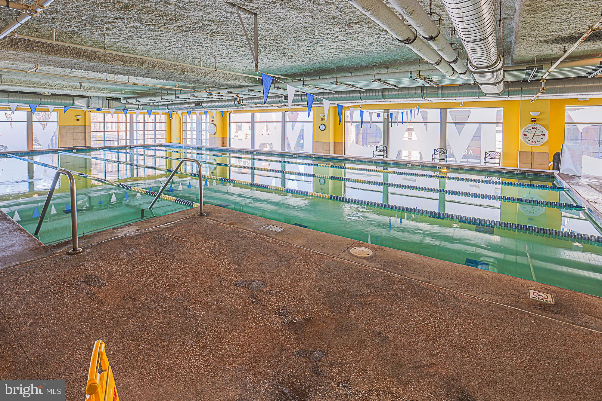 HARBOR EAST - Residential