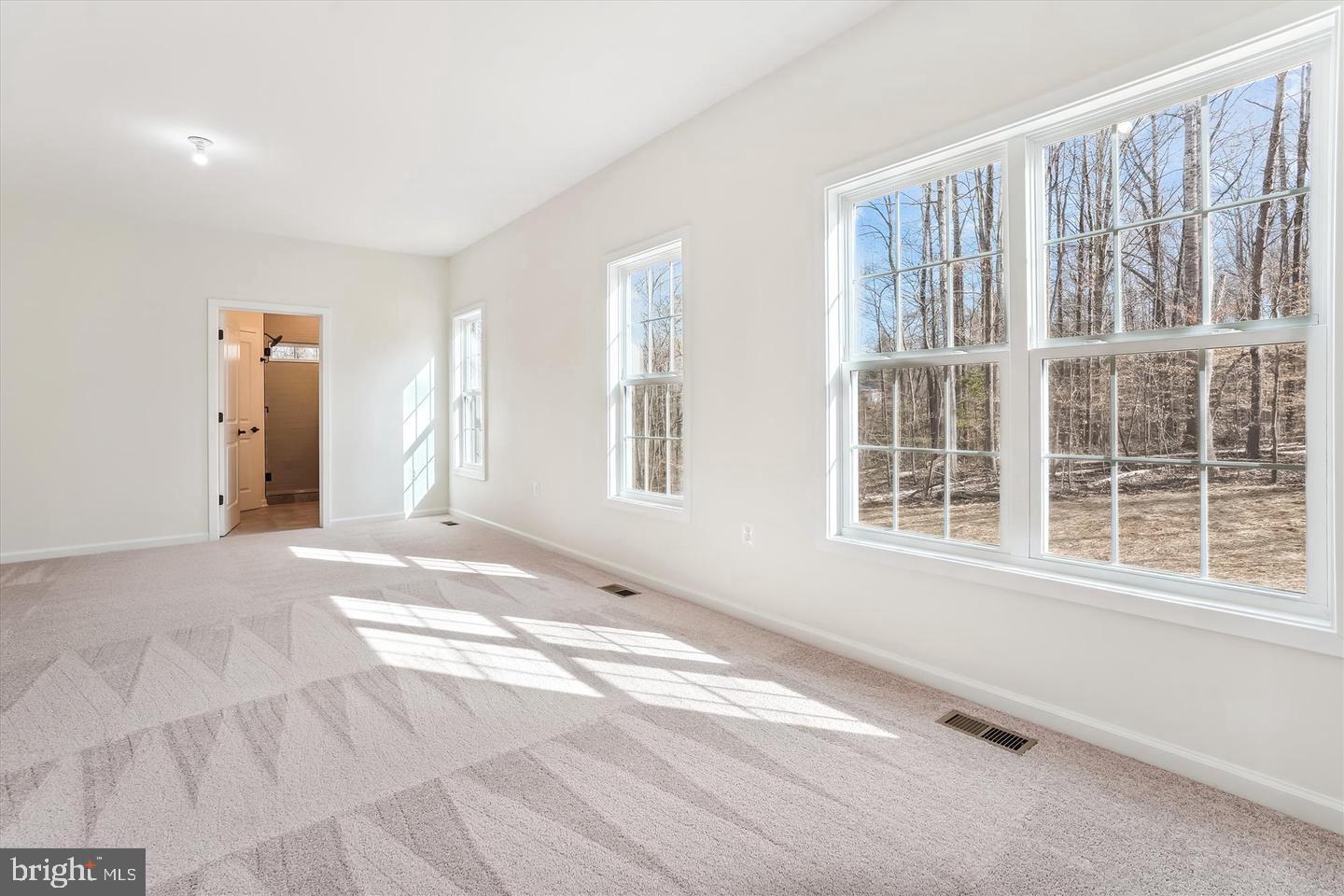 HERITAGE WOODS - Residential