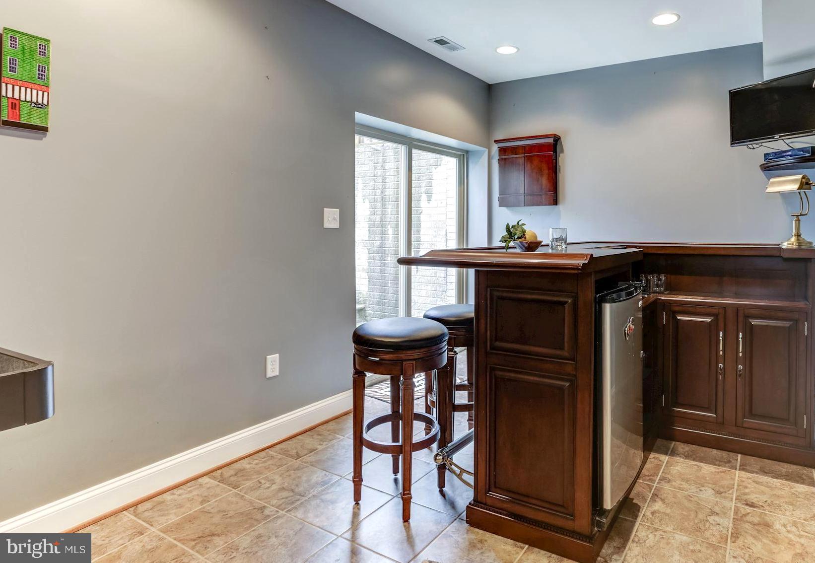 MANHATTAN BEACH - Residential