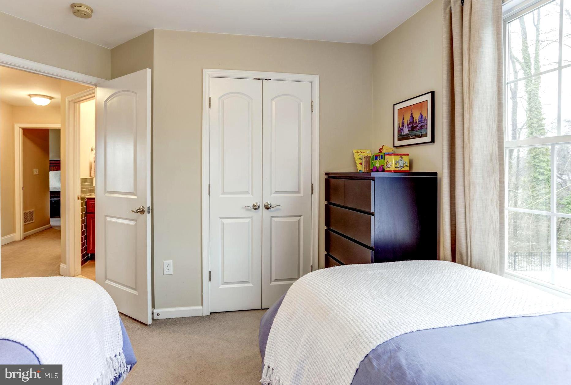 MANHATTAN BEACH - Residential