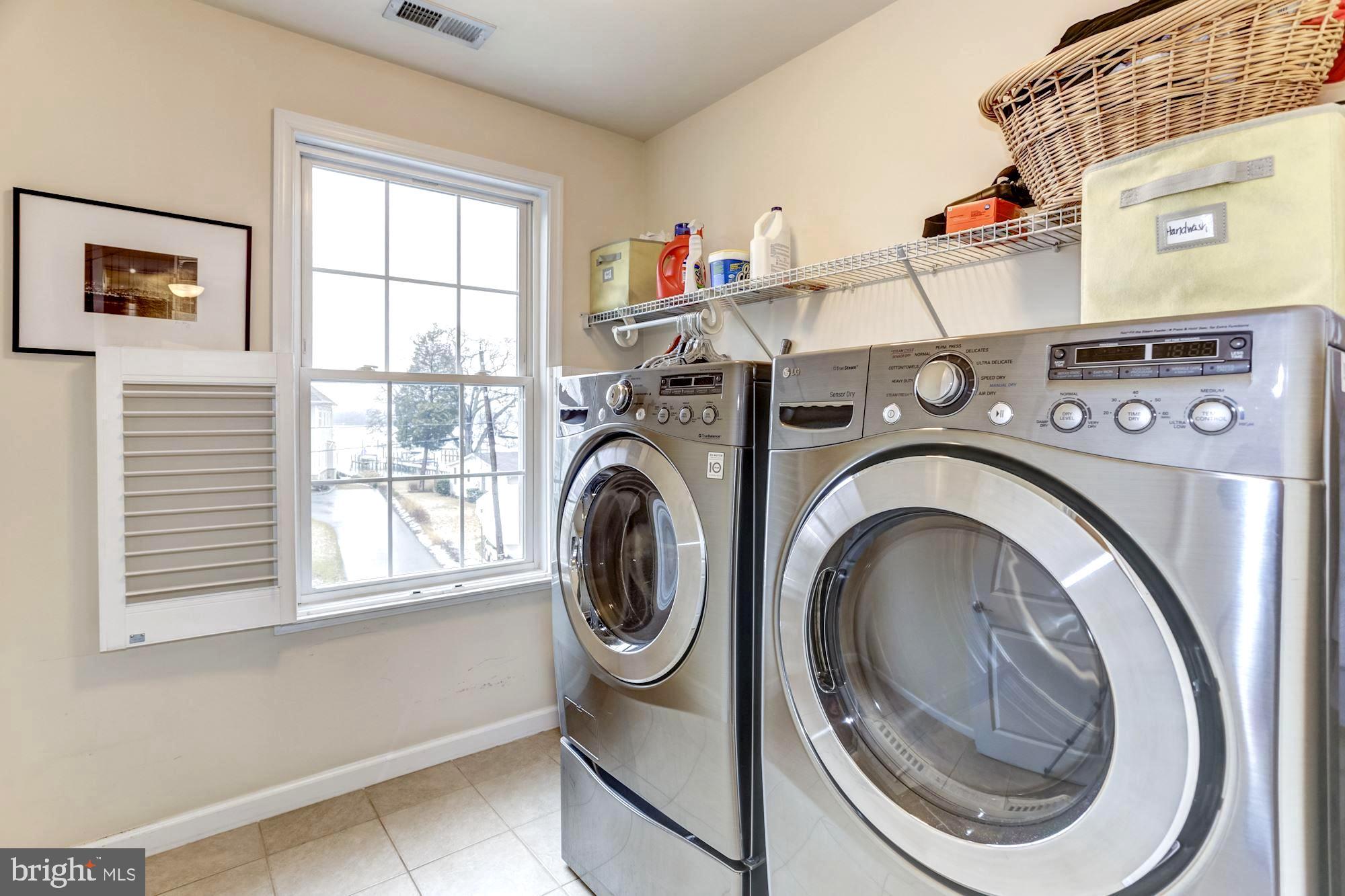 MANHATTAN BEACH - Residential