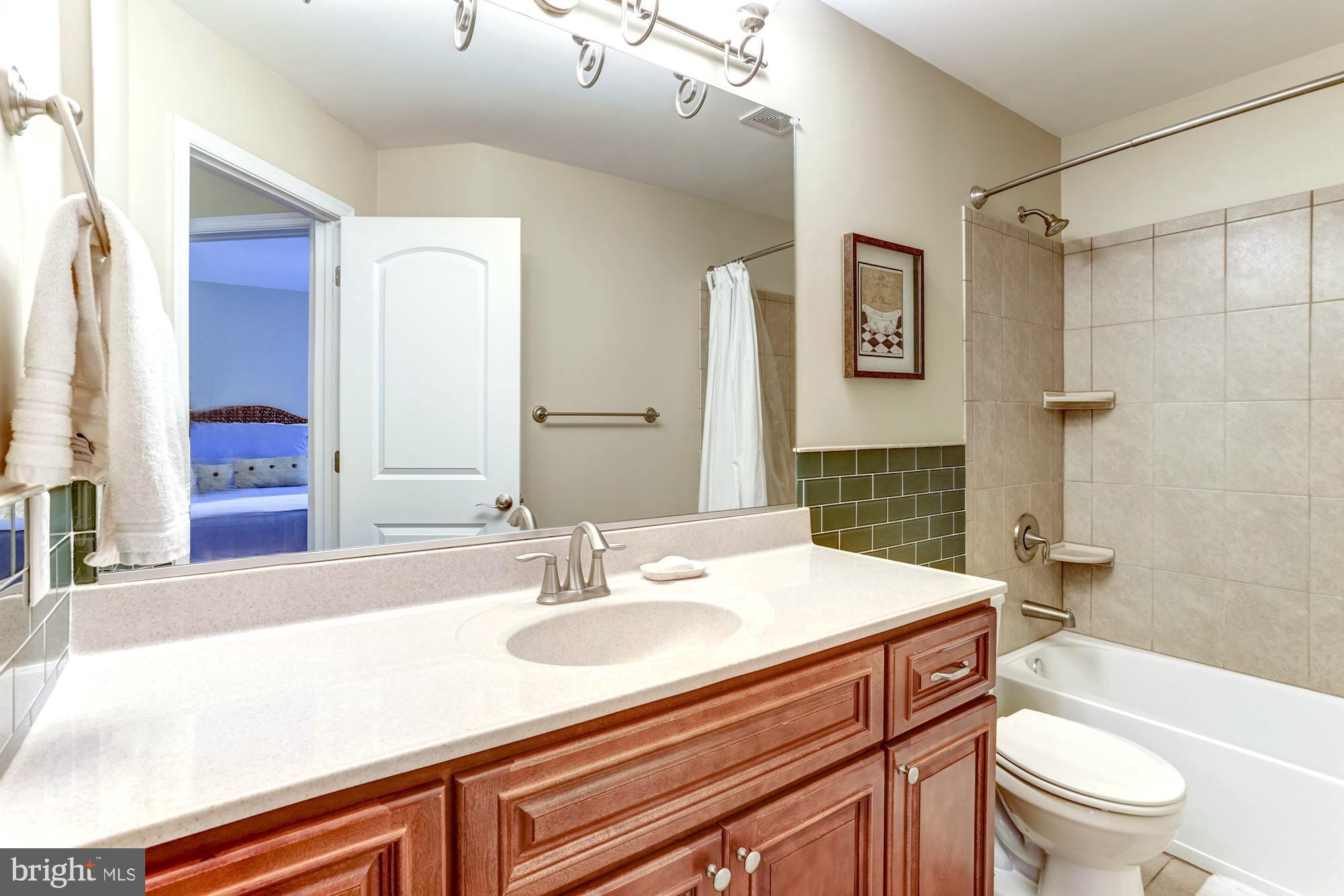 MANHATTAN BEACH - Residential