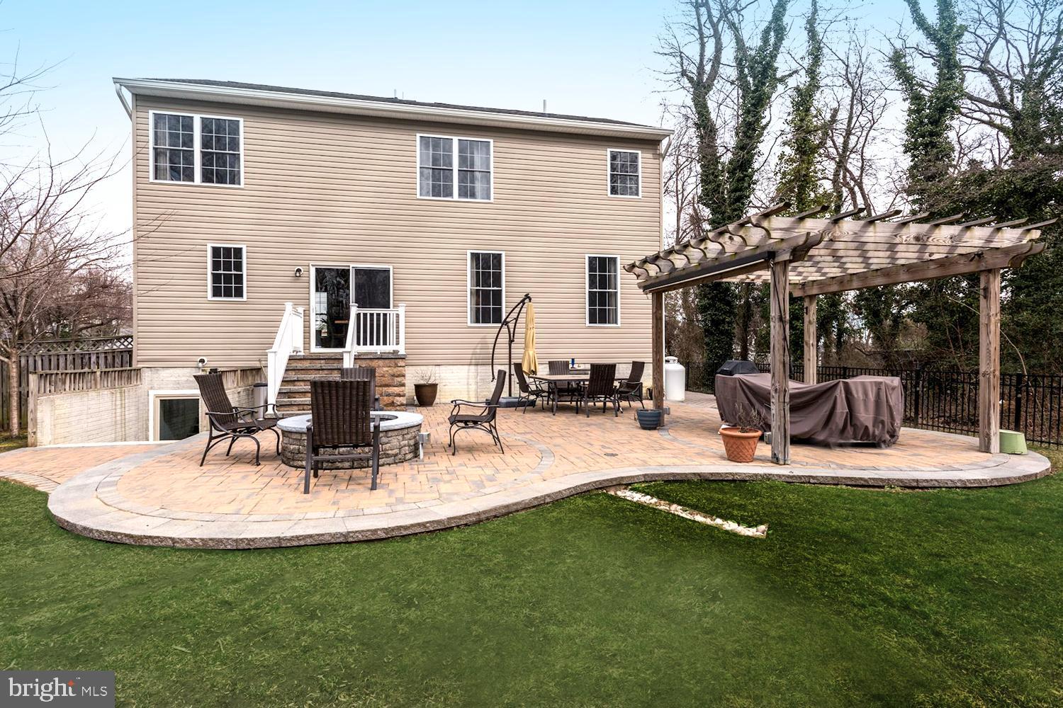 MANHATTAN BEACH - Residential