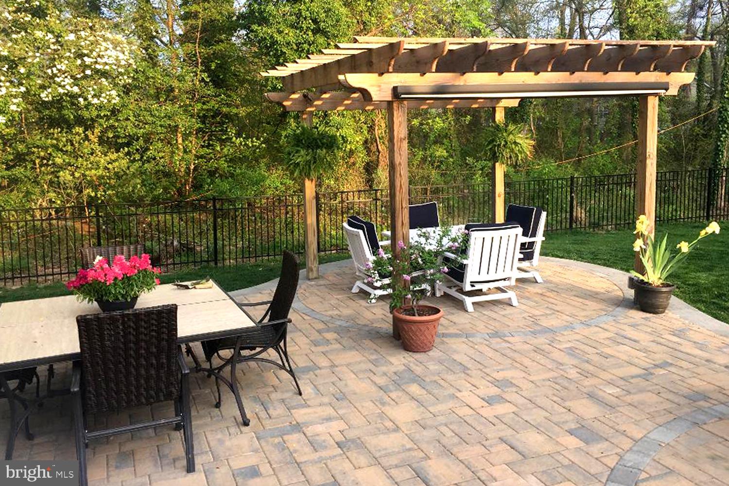 MANHATTAN BEACH - Residential