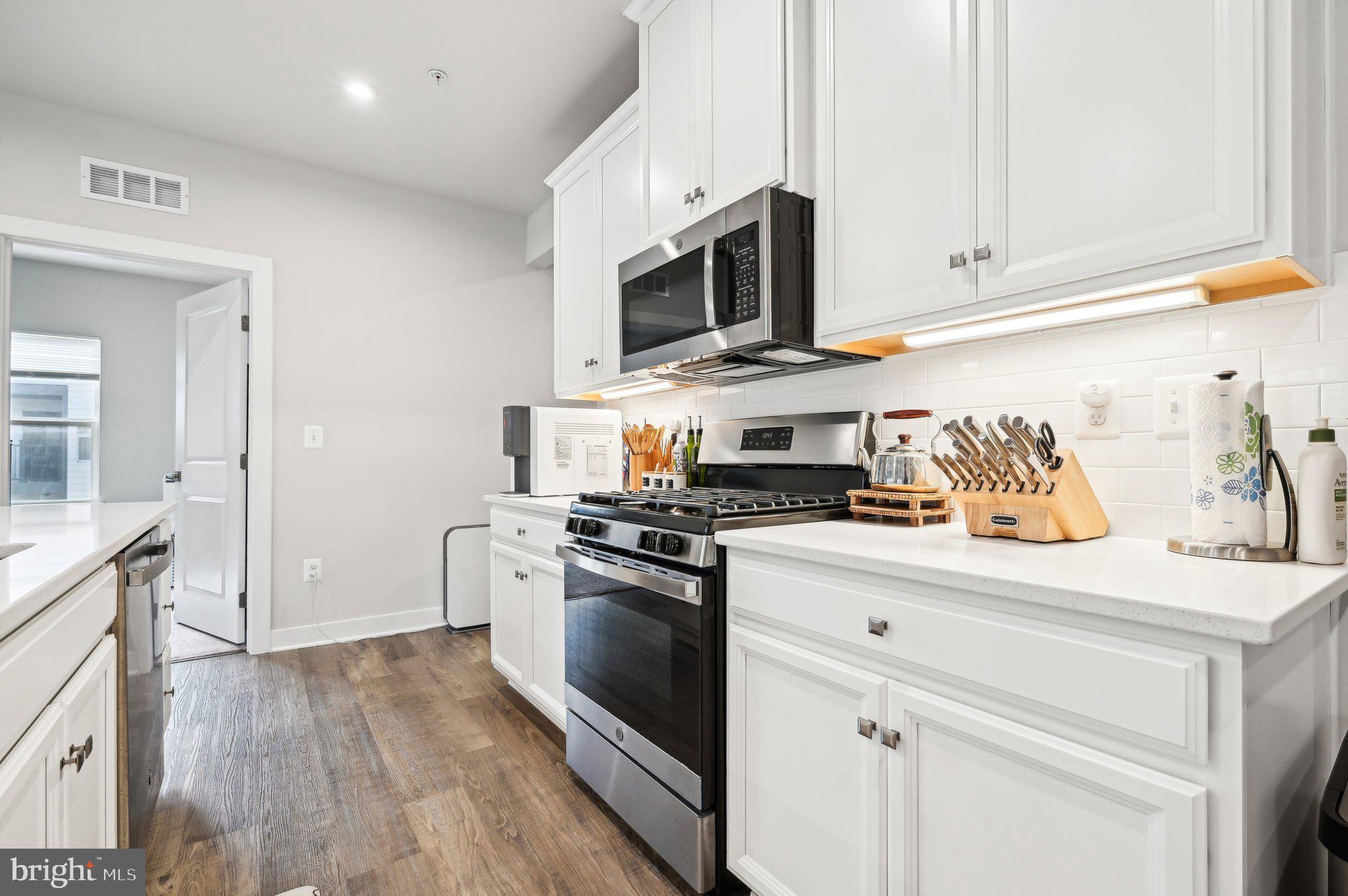 TURF VALLEY - Residential