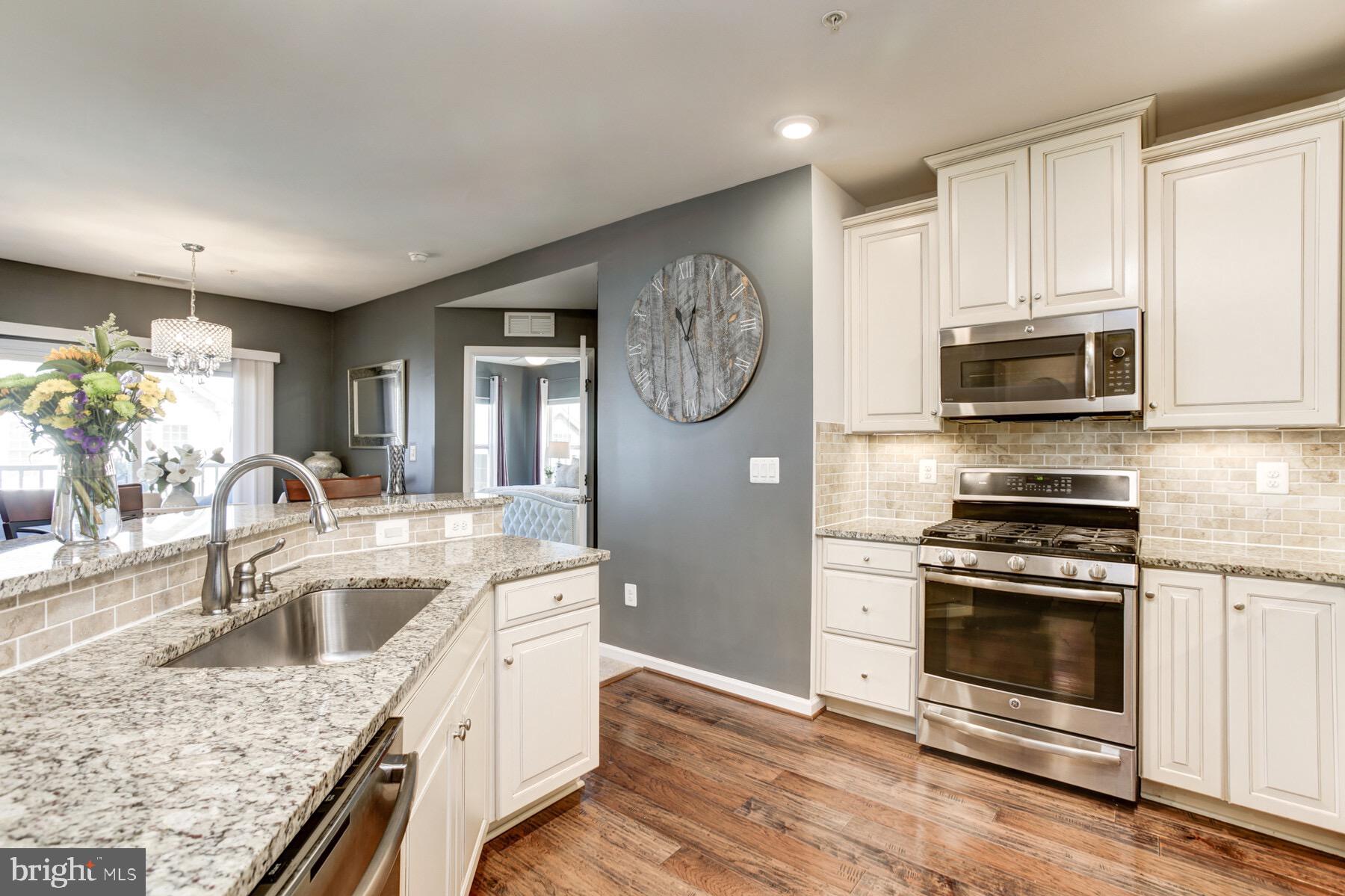 WAVERLY WOODS WEST - Residential