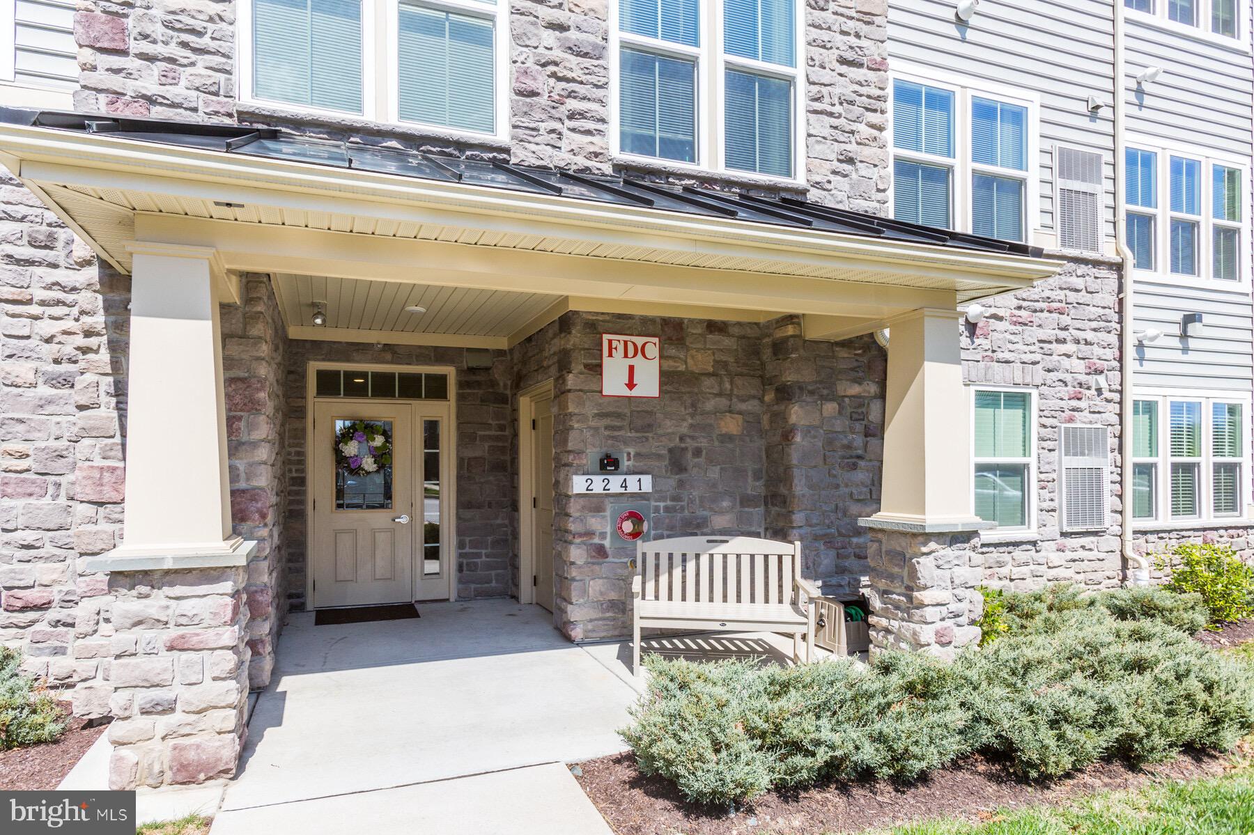 WAVERLY WOODS WEST - Residential