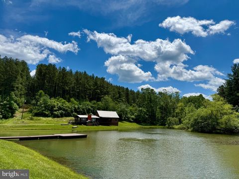 1263 THOMPSON HOLLOW ROAD BENTONVILLE VA 22610