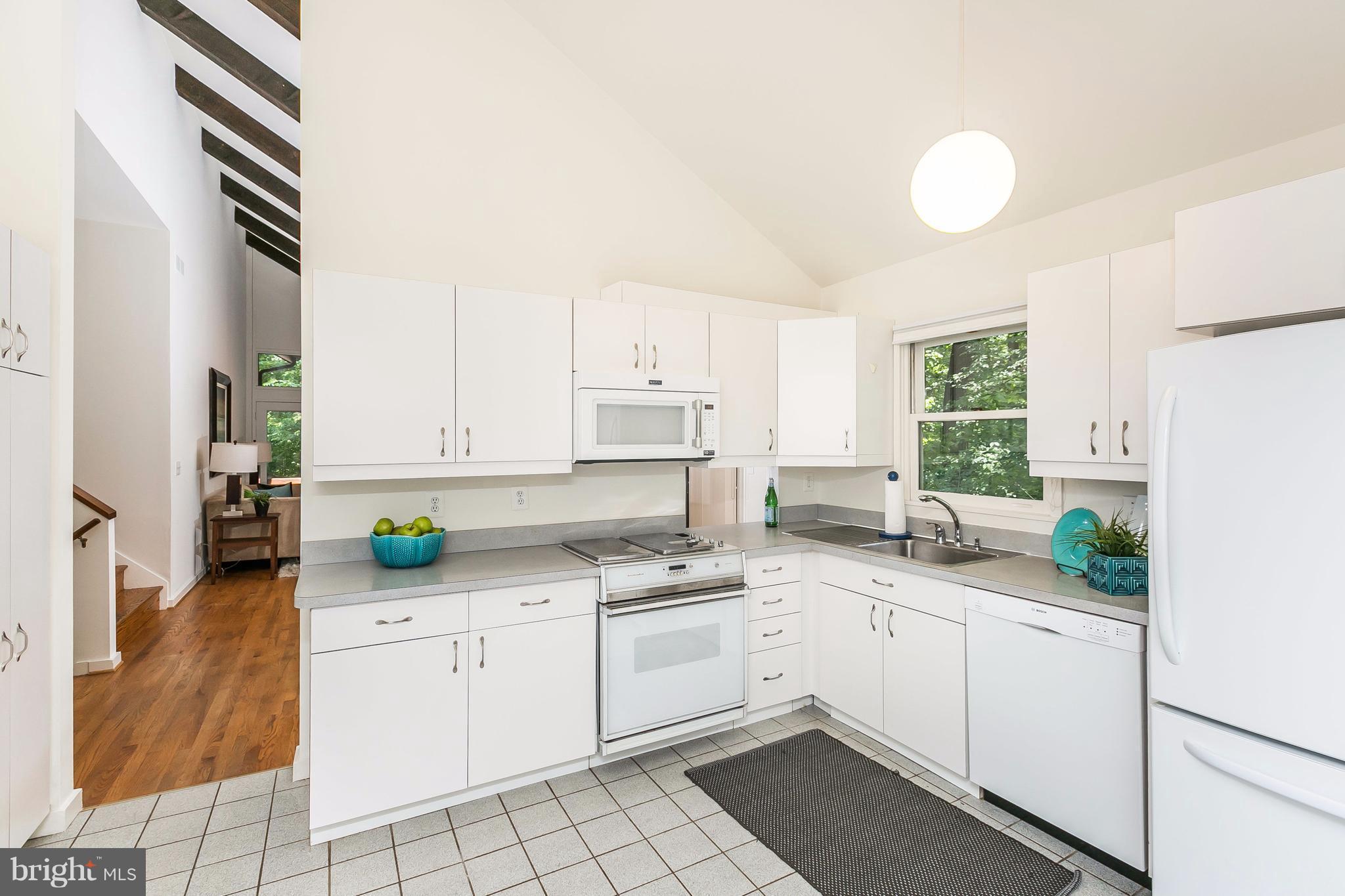 HOBBITS GLEN - Residential