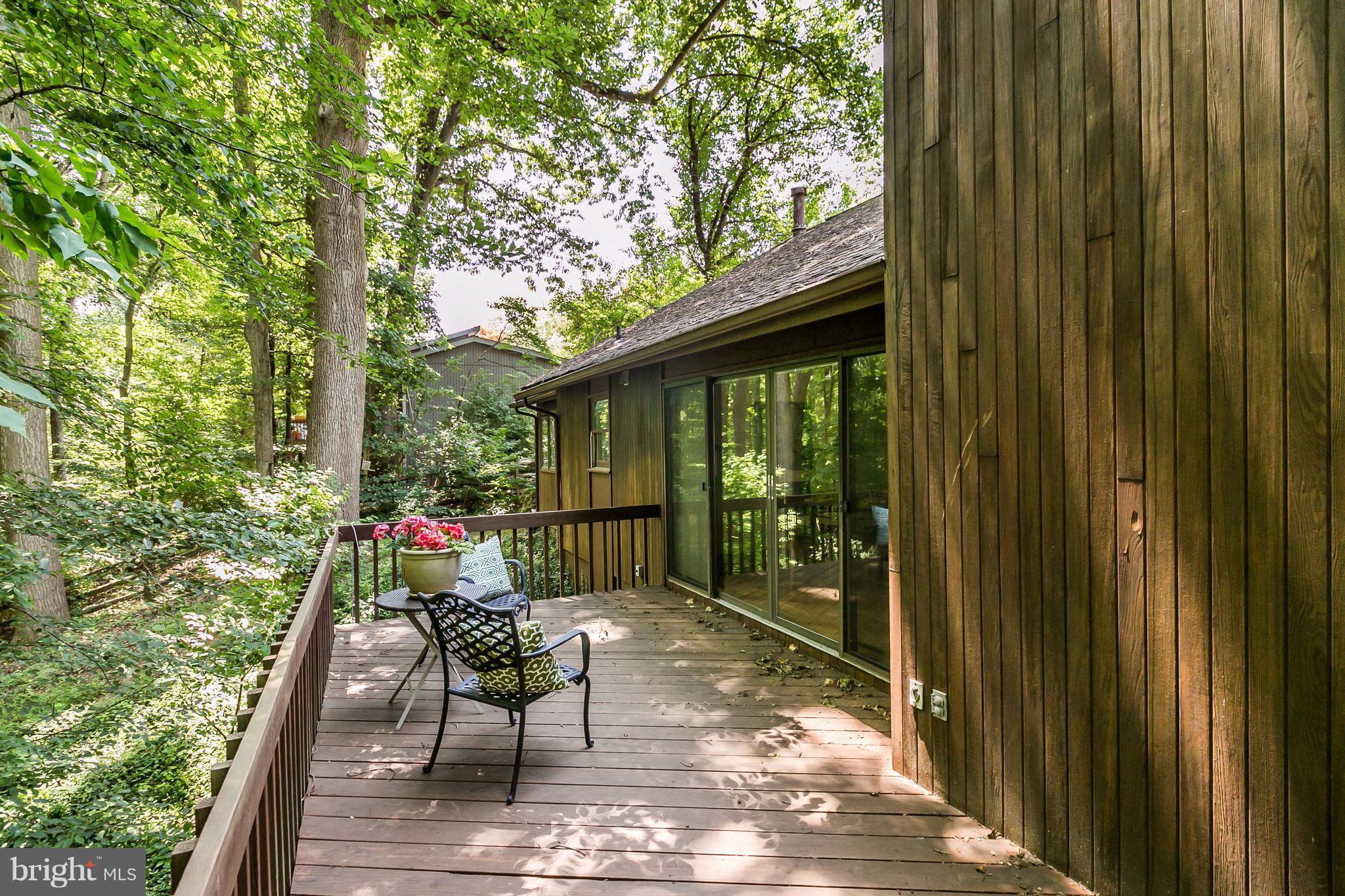 HOBBITS GLEN - Residential