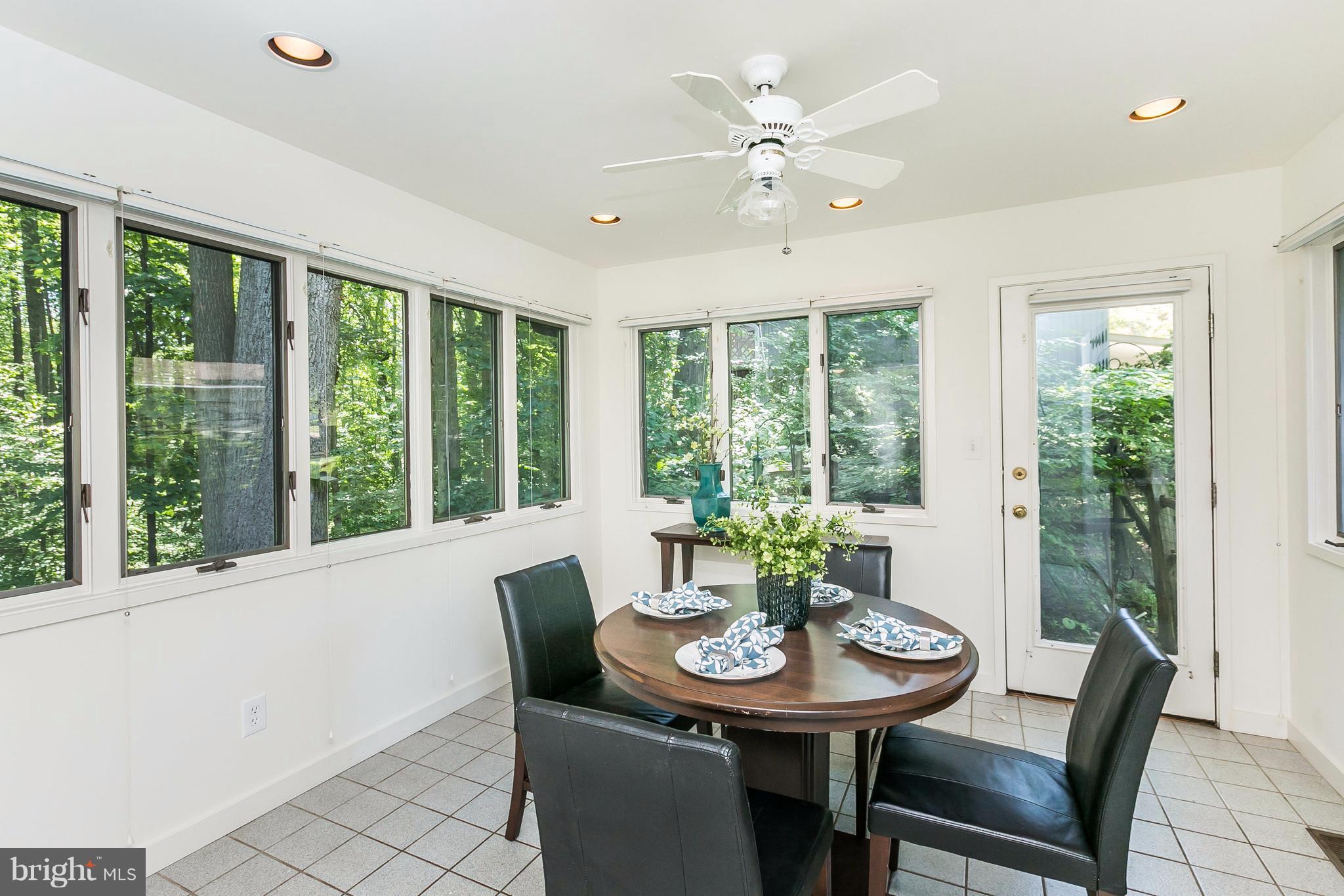 HOBBITS GLEN - Residential