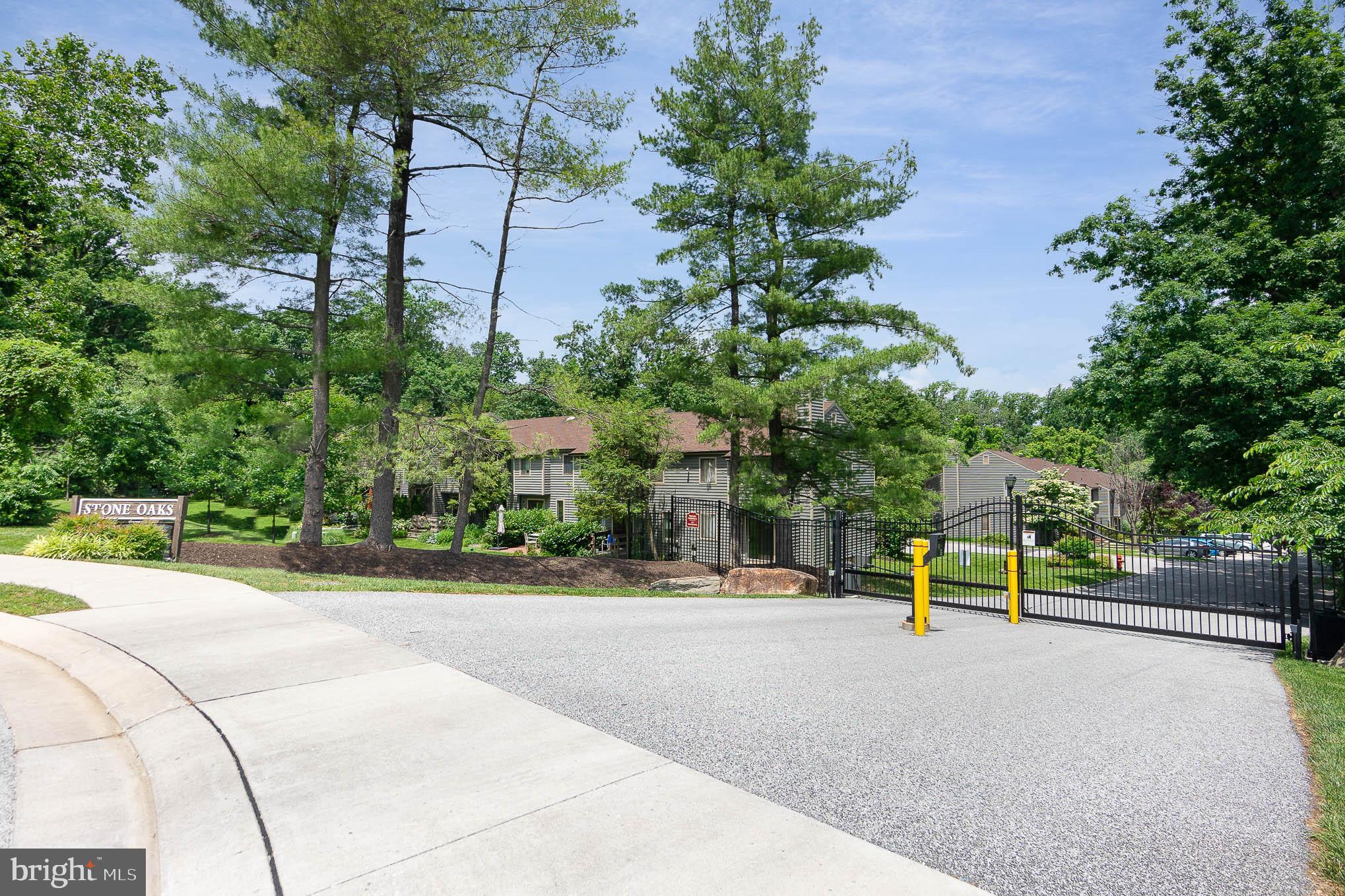 STONEOAKS - Residential