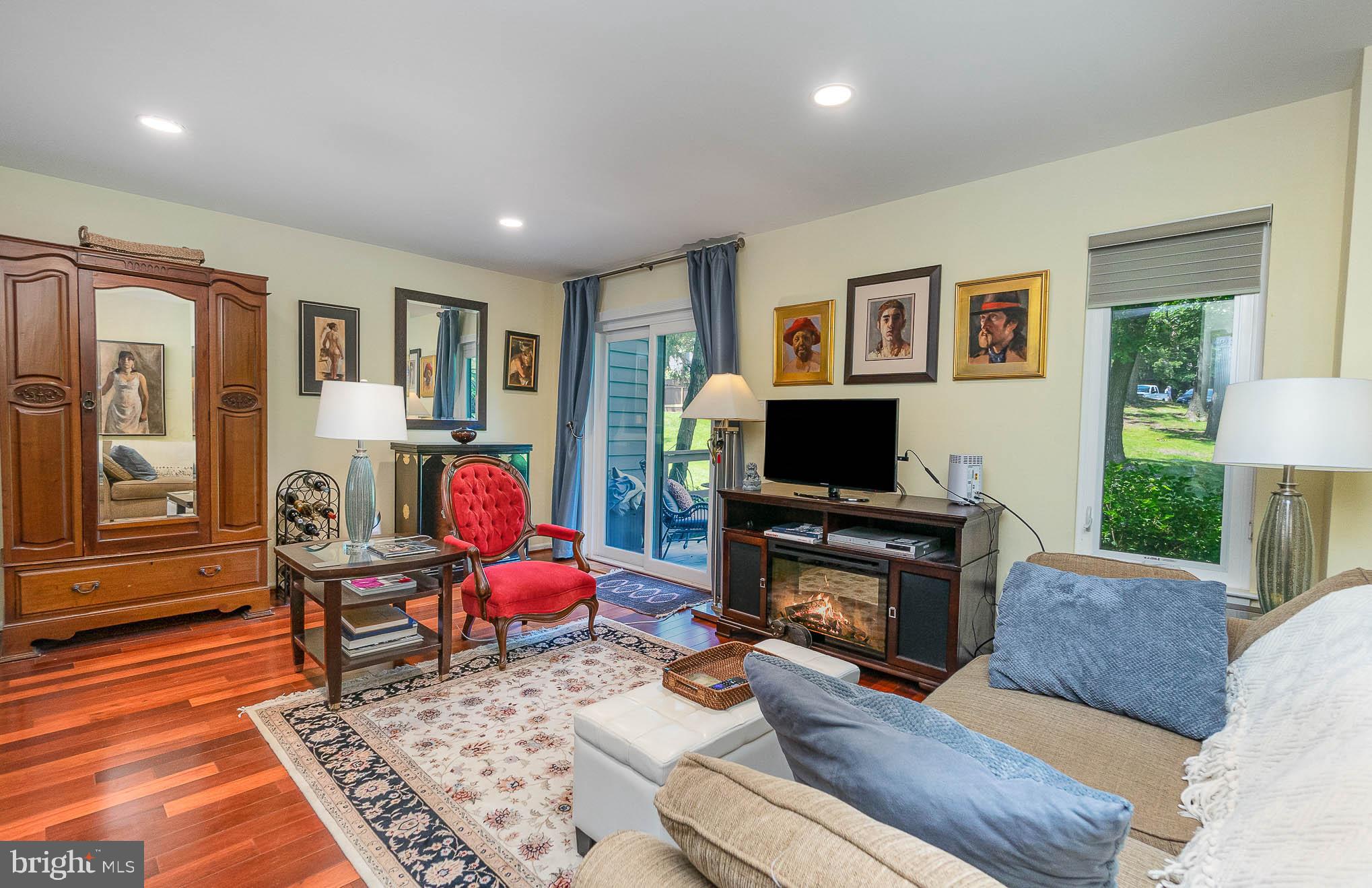 STONEOAKS - Residential