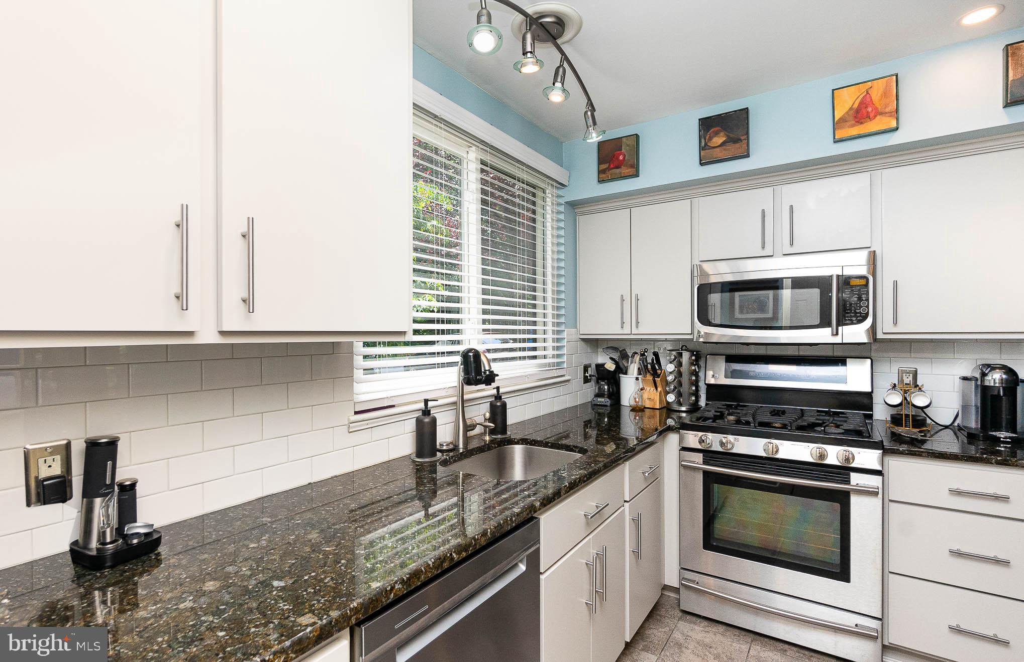 STONEOAKS - Residential