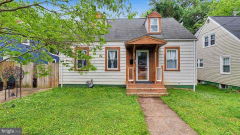 Homes For Sale - 2803 Greenway Blvd Blvd<br/> FALLS CHURCH, VA 22042