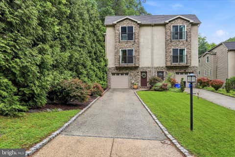 Townhouse For Sale - 257 Paoli Avenue<br/> PHILADELPHIA, PA 19128