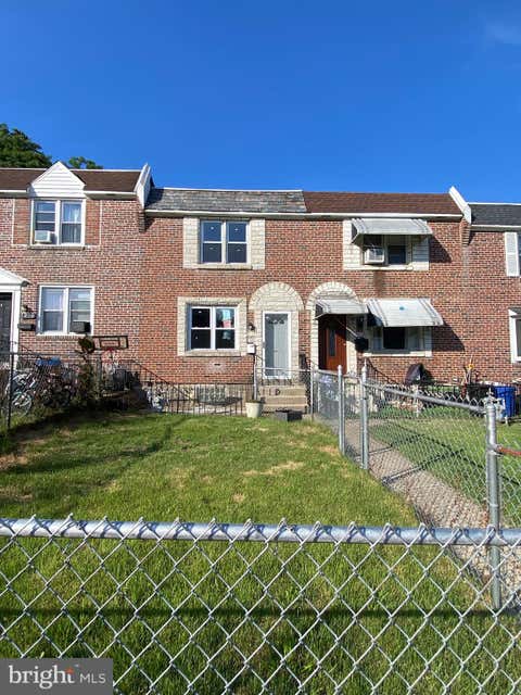 Townhouse For Sale - 1213 Crestview Road<br/> Delaware County, DARBY, PA 19023