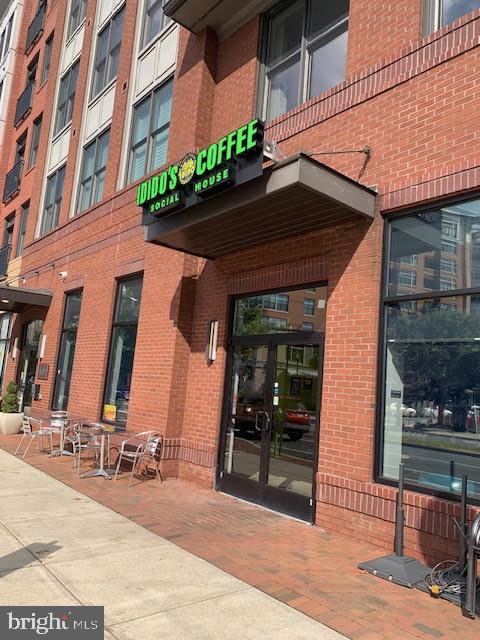 COMMONS OF ARLINGTON - Residential Lease