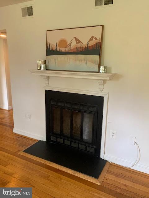 COMMONS OF ARLINGTON - Residential Lease