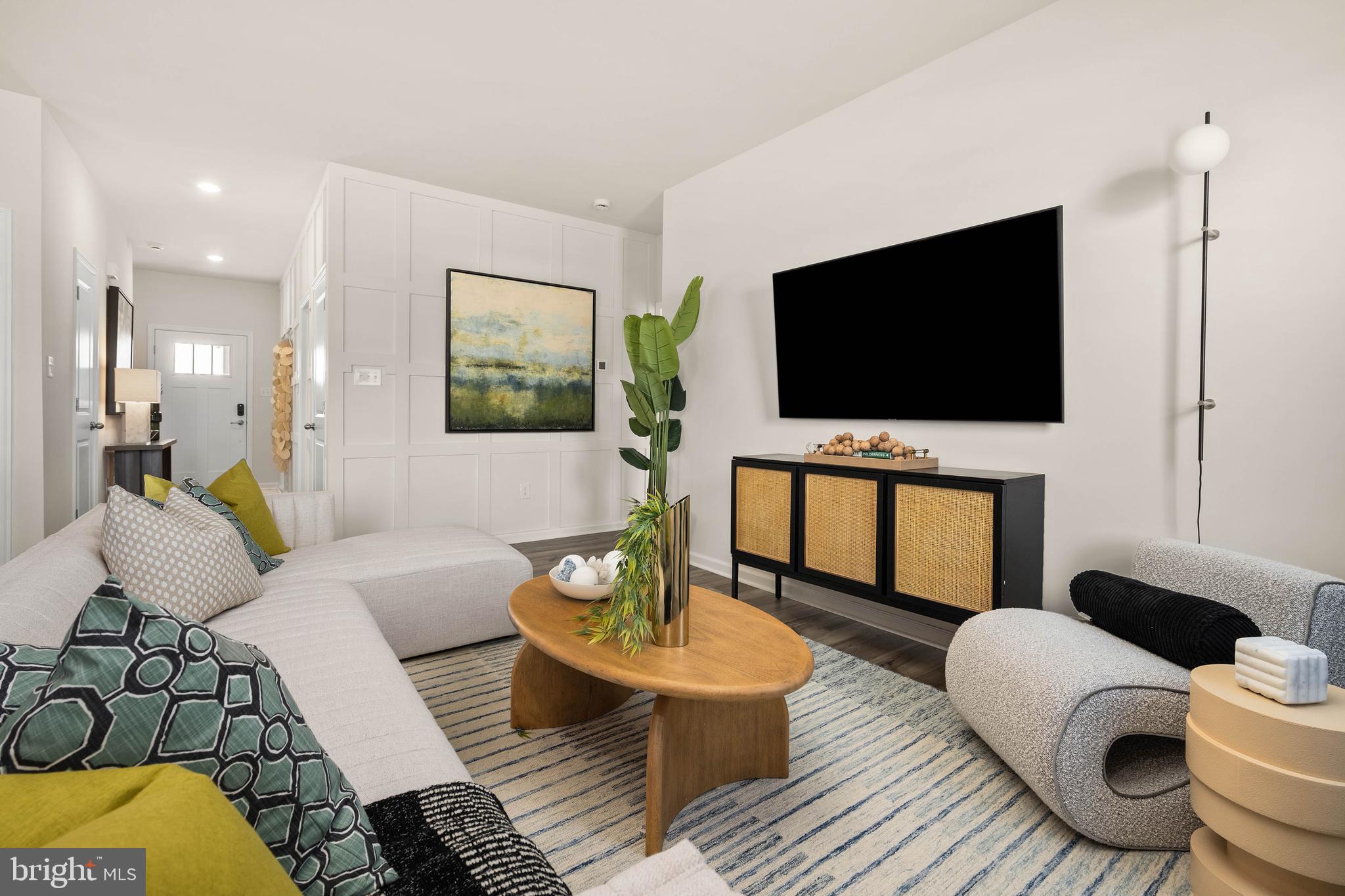 PELICAN POINT - Residential